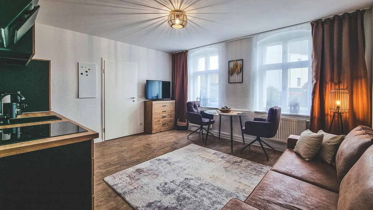 Apartment 01 Hofstelle No.1 – Wohnküche mit Kücheninsel, offener Grundriss, 38 m², Erdgeschoss