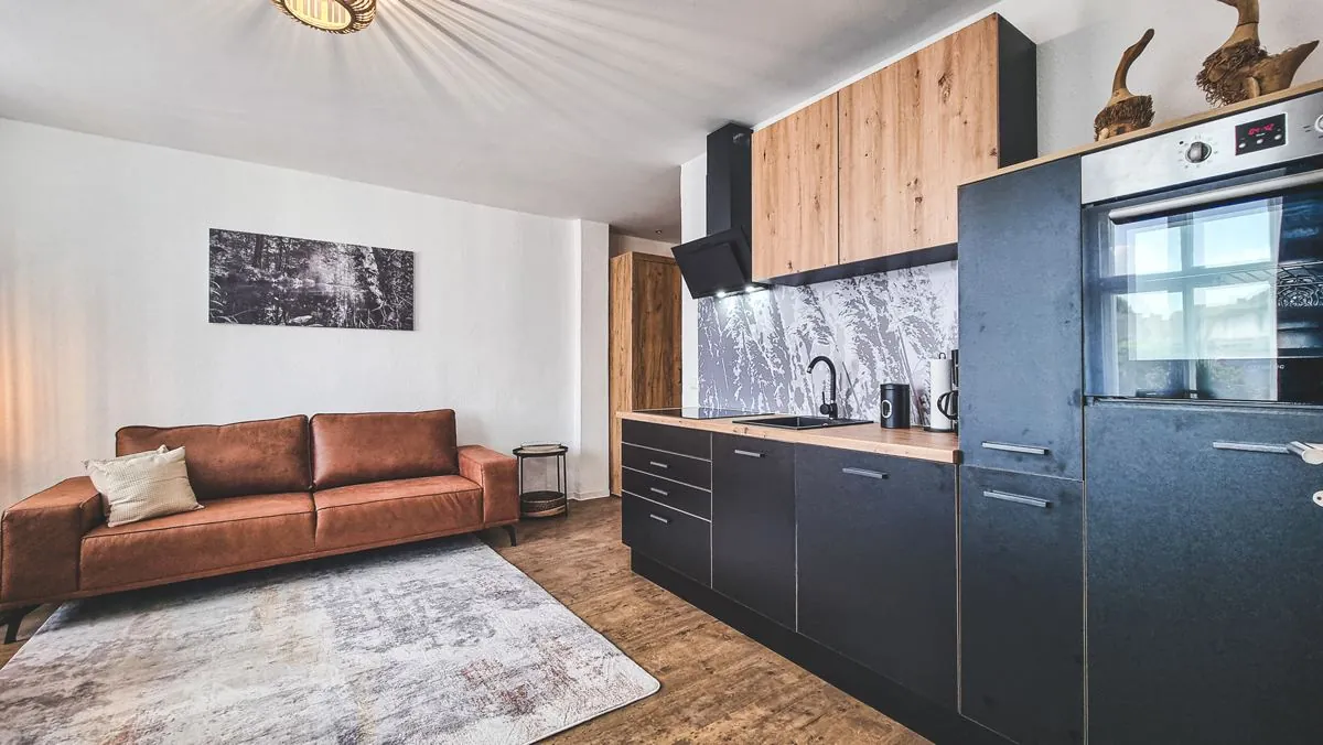 Apartment 01 – Dusche und WC, modern ausgestattet